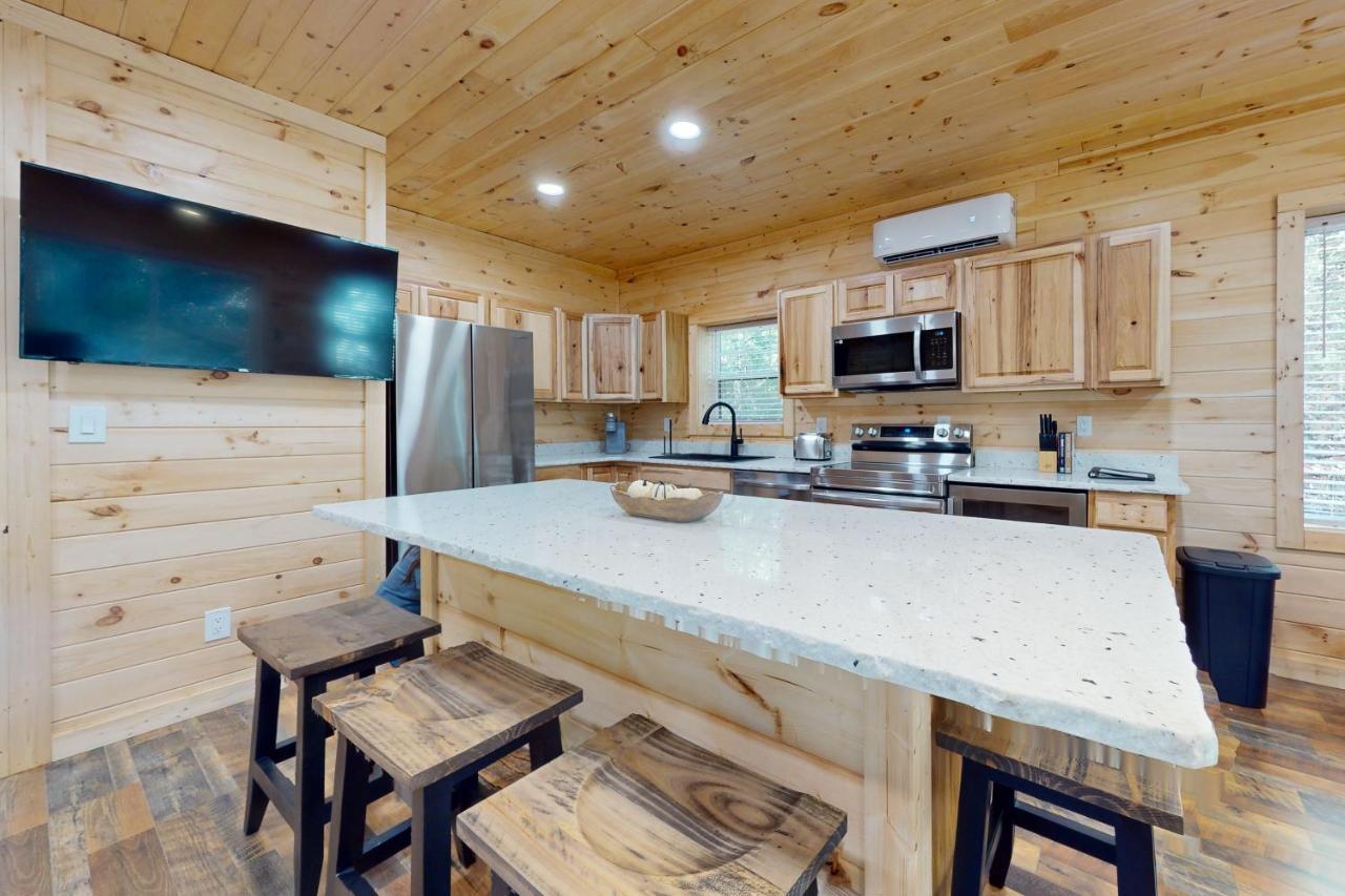 Whiskey Barrel Retreat Villa Sevierville Buitenkant foto